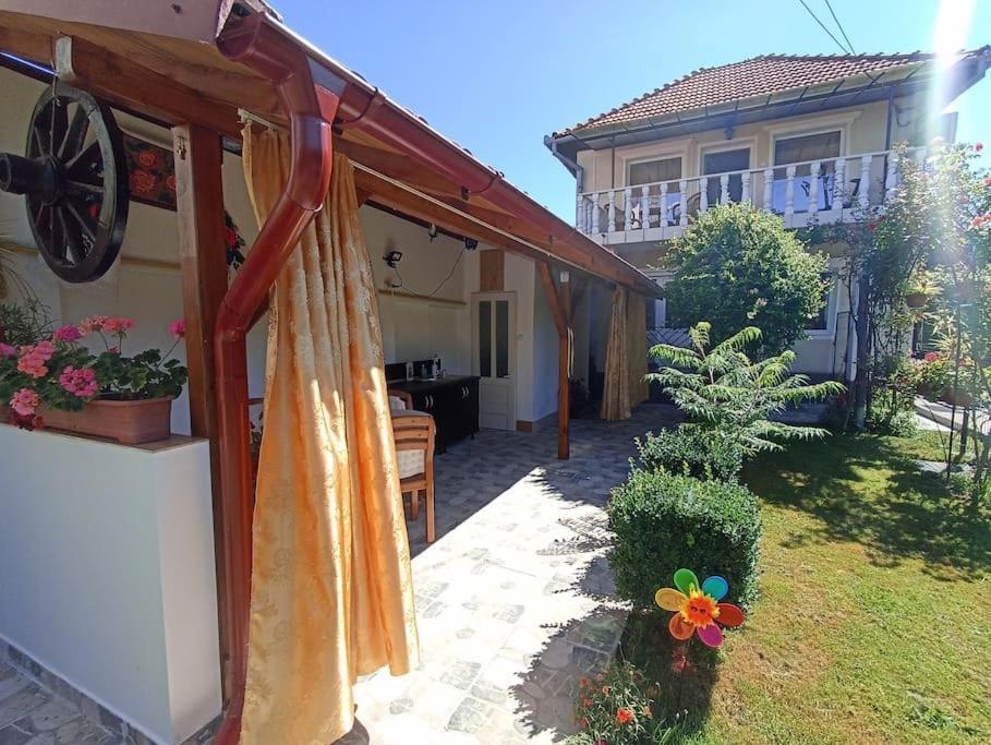 Jj Zavoi Villa โอเริชติเย ภายนอก รูปภาพ